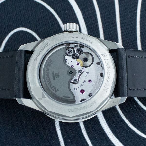 Blancpain Fifty Fathoms 5000-1210-NAGA